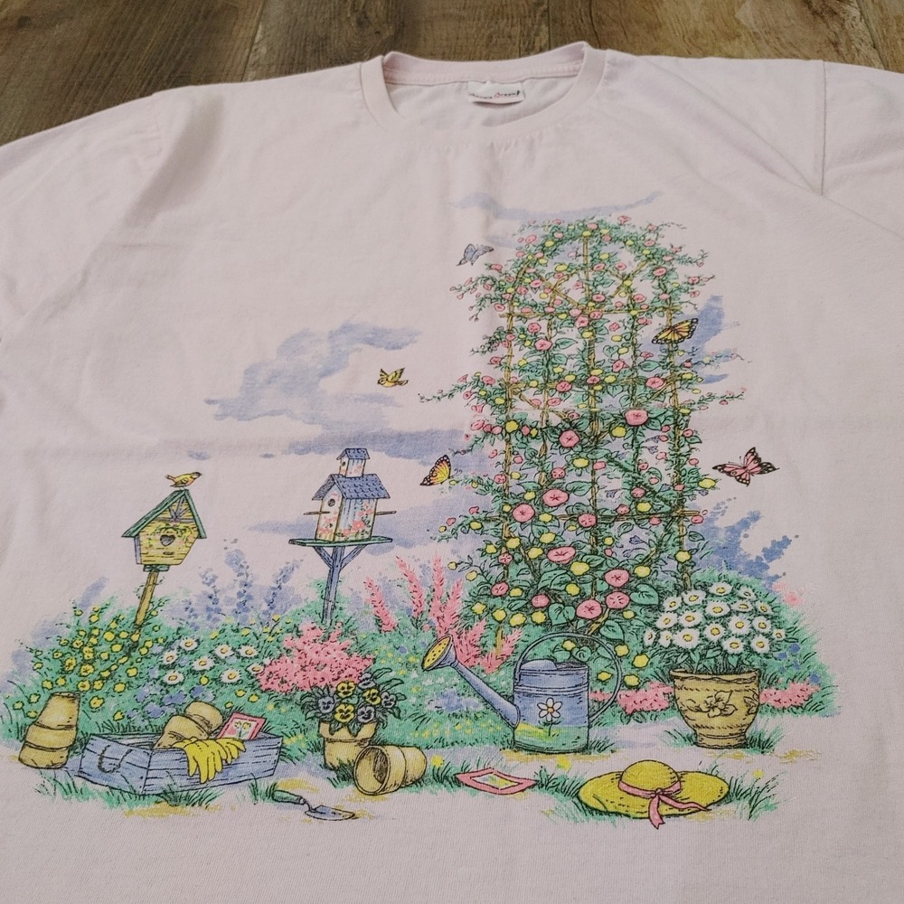 Bobbie Brooks Vintage Garden Graphic T-Shirt Pink Cottagecore Floral Birdhouse L - Picture 7 of 8